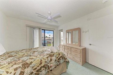 Condo in Holmes Beach, Florida, 2 bedrooms  № 2098674 - photo 26
