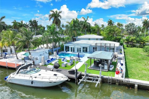 Villa ou maison à louer à Miami, Floride: 3 chambres, 312.89 m2 № 2078050 - photo 4