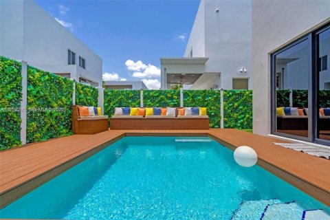 Villa ou maison à louer à Doral, Floride: 5 chambres, 289.2 m2 № 1986233 - photo 14