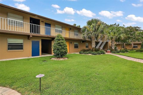 Commercial property in Leesburg, Florida 3671.87 sq.m. № 1819667 - photo 10