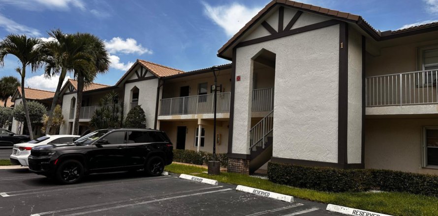 Condo in Coral Springs, Florida, 2 bedrooms № 2250109