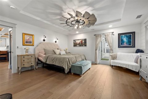 Купить виллу или дом в Сент-Питерсберг, Флорида 13 комнат, 266.16м2, № 1826641 - фото 9