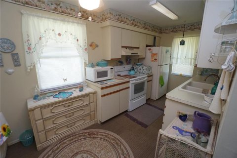 Condo in Punta Gorda, Florida, 2 bedrooms  № 1858210 - photo 10