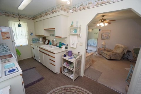 Condo in Punta Gorda, Florida, 2 bedrooms  № 1858210 - photo 11