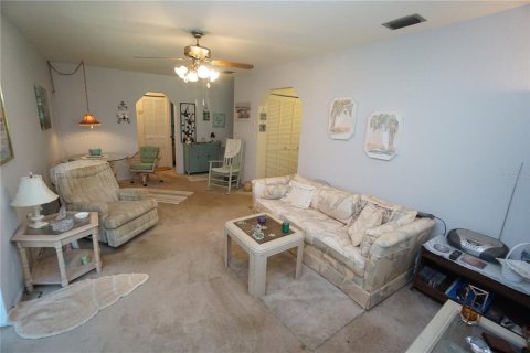 Condo in Punta Gorda, Florida, 2 bedrooms  № 1858210 - photo 9