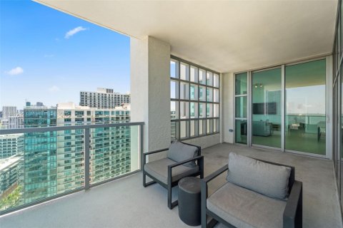 Condo in Miami, Florida, 2 bedrooms  № 1799588 - photo 16