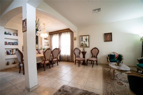 Casa en venta en Orlando, Florida, 5 dormitorios, 263.94 m2 № 1902476 - foto 8