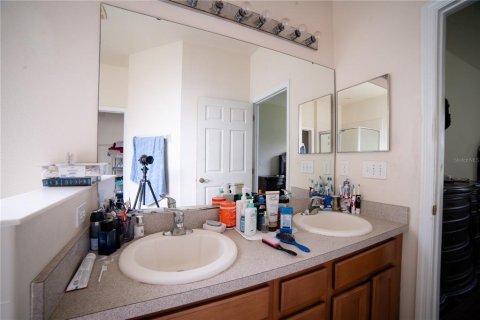 Casa en venta en Orlando, Florida, 5 dormitorios, 263.94 m2 № 1902476 - foto 17