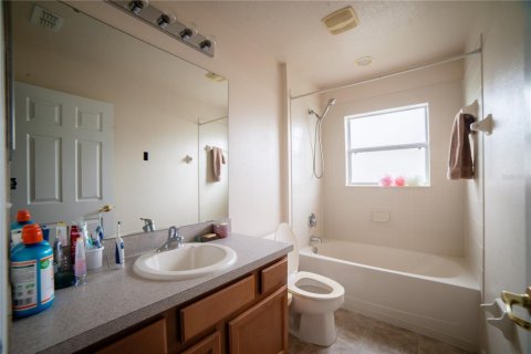Casa en venta en Orlando, Florida, 5 dormitorios, 263.94 m2 № 1902476 - foto 27