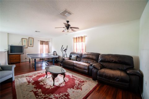 Casa en venta en Orlando, Florida, 5 dormitorios, 263.94 m2 № 1902476 - foto 21