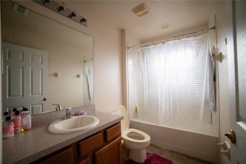 Casa en venta en Orlando, Florida, 5 dormitorios, 263.94 m2 № 1902476 - foto 25