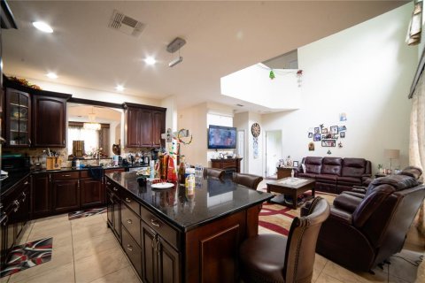 Casa en venta en Orlando, Florida, 5 dormitorios, 263.94 m2 № 1902476 - foto 12
