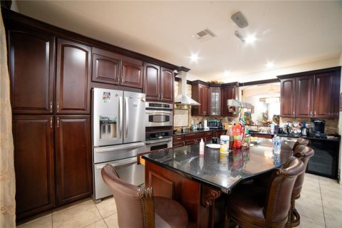 Casa en venta en Orlando, Florida, 5 dormitorios, 263.94 m2 № 1902476 - foto 11