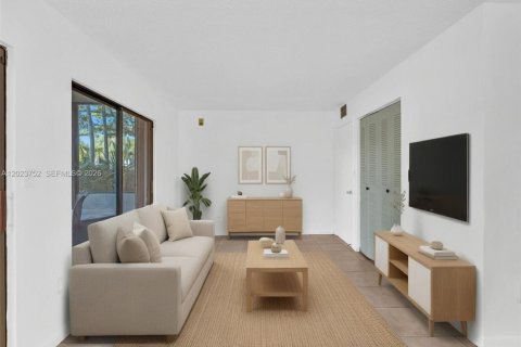 Купить кондоминиум в Майами, Флорида 2 спальни, 77.57м2, № 2085334 - фото 2