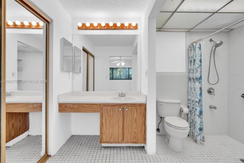 Купить кондоминиум в Майами, Флорида 2 спальни, 77.57м2, № 2085334 - фото 21