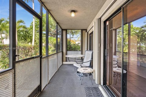 Купить кондоминиум в Майами, Флорида 2 спальни, 77.57м2, № 2085334 - фото 16