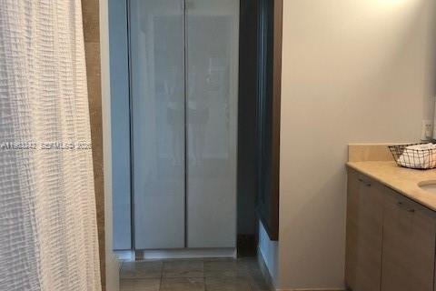 Copropriété à louer à Miami, Floride: 1 chambre, 61.22 m2 № 2025764 - photo 12