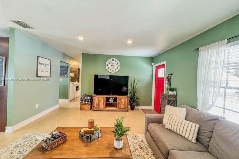 Купить виллу или дом в Лабель, Флорида 3 спальни, 124.86м2, № 1961121 - фото 7