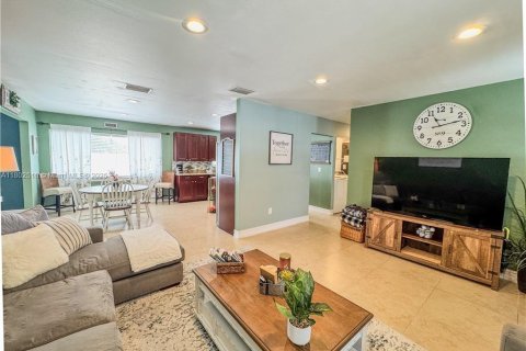 Купить виллу или дом в Лабель, Флорида 3 спальни, 124.86м2, № 1961121 - фото 5