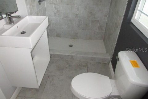 House in Eagle Lake, Florida 3 bedrooms, 131.92 sq.m. № 1374514 - photo 12
