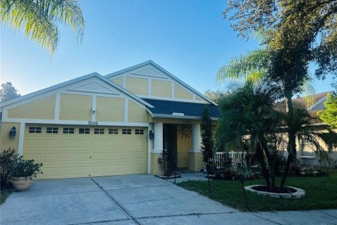 Villa ou maison à Land O' Lakes, Floride 3 chambres, 193.61 m2 № 2433223