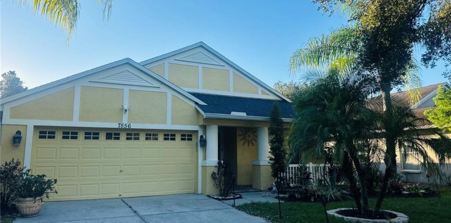 Villa ou maison à Land O' Lakes, Floride 3 chambres, 193.61 m2 № 2433223