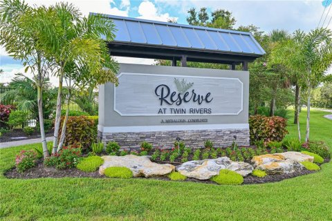 House in Parrish, Florida 4 bedrooms, 221.85 sq.m. № 1855788 - photo 29