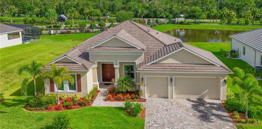 House in Parrish, Florida 4 bedrooms, 221.85 sq.m. № 1855788