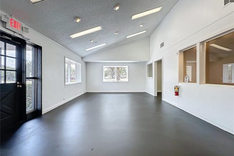 Propiedad comercial en alquiler en Leesburg, Florida, 148.64 m2 № 1657858 - foto 21