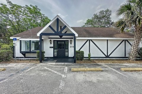 Propiedad comercial en alquiler en Leesburg, Florida, 148.64 m2 № 1657858 - foto 1