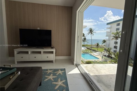 Снять в аренду кондоминиум в Лодердейл-бай-те-Си, Флорида 2 спальни, 87.79м2, № 1966154 - фото 9