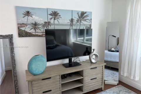 Снять в аренду кондоминиум в Лодердейл-бай-те-Си, Флорида 2 спальни, 87.79м2, № 1966154 - фото 20