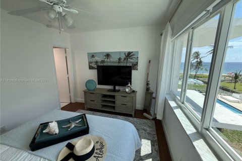 Снять в аренду кондоминиум в Лодердейл-бай-те-Си, Флорида 2 спальни, 87.79м2, № 1966154 - фото 18