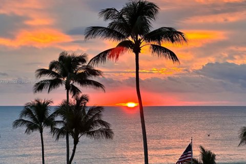 Снять в аренду кондоминиум в Лодердейл-бай-те-Си, Флорида 2 спальни, 87.79м2, № 1966154 - фото 29