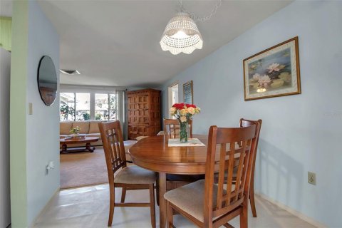 Villa ou maison à vendre à Venice, Floride: 2 chambres, 106.74 m2 № 1515098 - photo 17