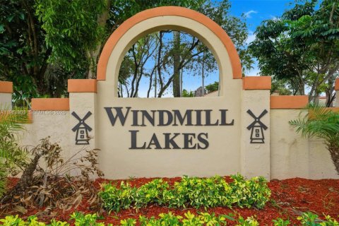 Condo à Pembroke Pines, Floride, 2 chambres № 2080858