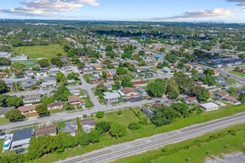 Terrain à vendre à Miami, Floride № 1953658 - photo 16