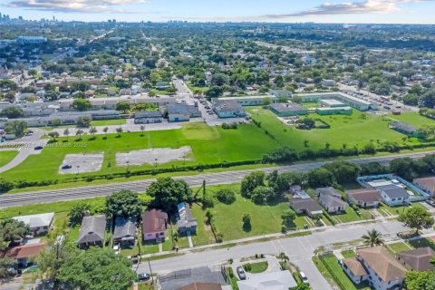 Terrain à vendre à Miami, Floride № 1953658 - photo 20