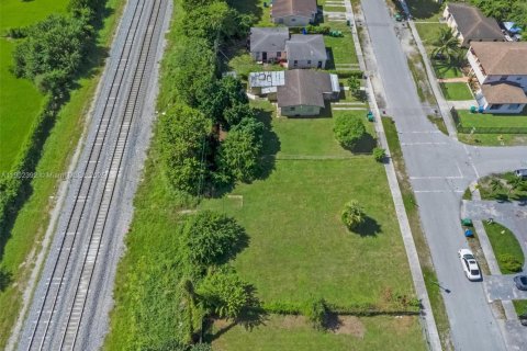 Terrain à vendre à Miami, Floride № 1953658 - photo 9