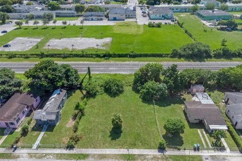 Terrain à vendre à Miami, Floride № 1953658 - photo 5