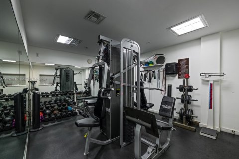 Condominio en venta en Miami, Florida, 1 dormitorio, 75.81 m2 № 2032163 - foto 19