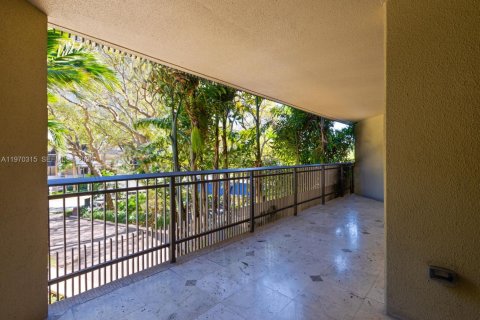 Condominio en venta en Miami, Florida, 1 dormitorio, 75.81 m2 № 2032163 - foto 3