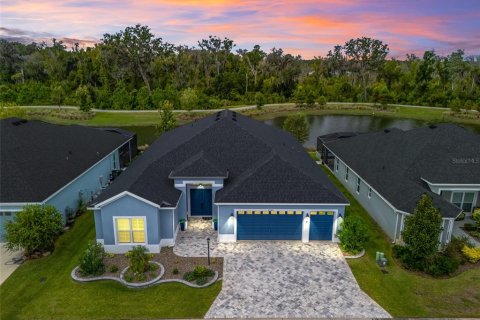 Villa ou maison à The Villages, Floride 4 chambres, 308.9 m2 № 2405419