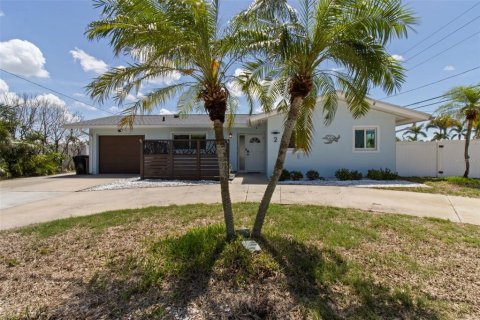 Casa en venta en Saint Petersburg, Florida, 2 dormitorios, 112.04 m2 № 1802311 - foto 2