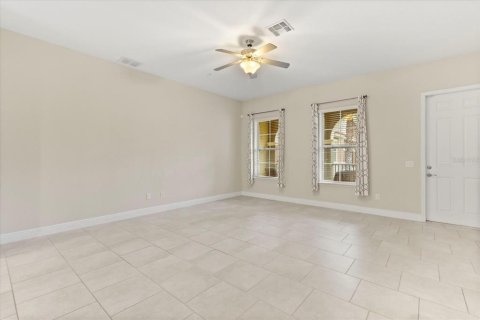 Adosado en venta en Lake Mary, Florida, 3 dormitorios, 203.55 m2 № 1917717 - foto 3