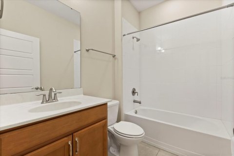 Adosado en venta en Lake Mary, Florida, 3 dormitorios, 203.55 m2 № 1917717 - foto 19
