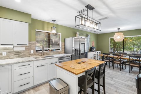 Townhouse in Ocoee, Florida 3 bedrooms, 124.95 sq.m. № 2385785 - photo 15