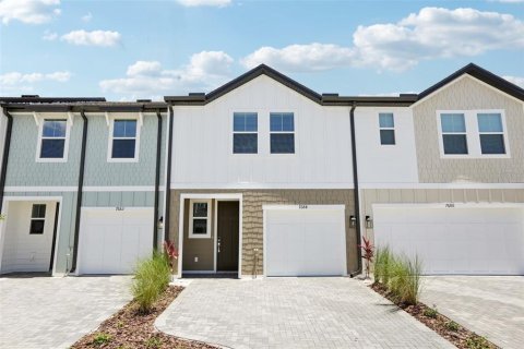 Adosado en Tampa, Florida 3 dormitorios, 149.29 m2 № 2198828