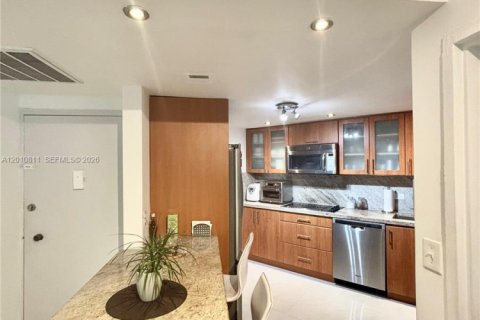 Apartamento en Miami, Florida 2 dormitorios, 91.97 m2 № 2076540