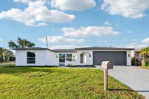 Villa ou maison à Holiday, Floride 3 chambres, 136.57 m2 № 2355762